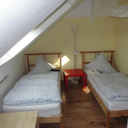 Sehr-Schoene-4-Raum-Maisonette-Fewo-Mit-110Qm-Balkon-Zentral-Preiswert-T7 Dresde Extérieur photo